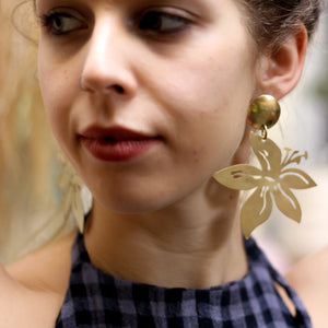 Lilly Post Earrings