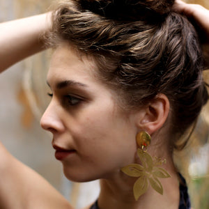 Lilly Post Earrings