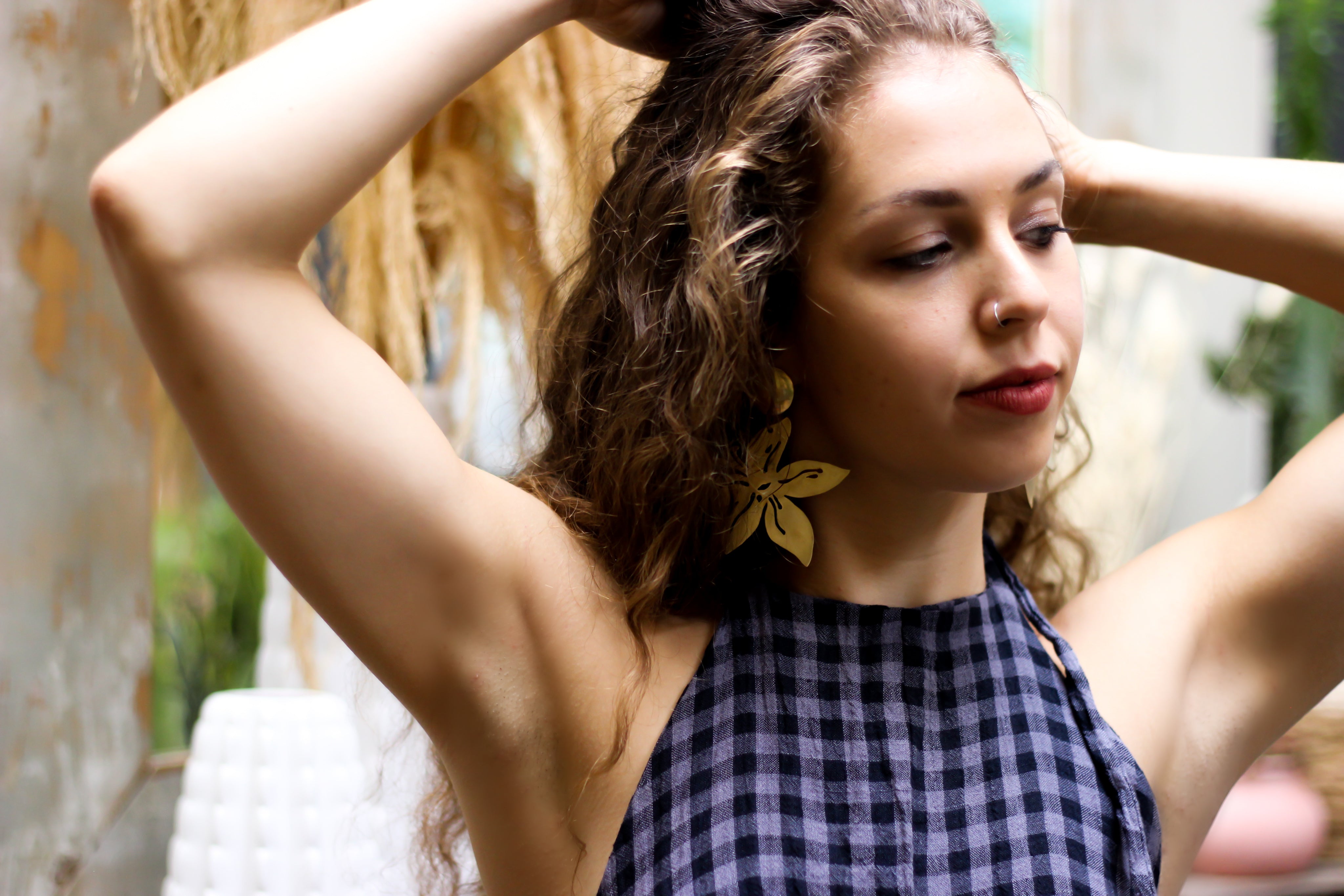 Lilly Post Earrings