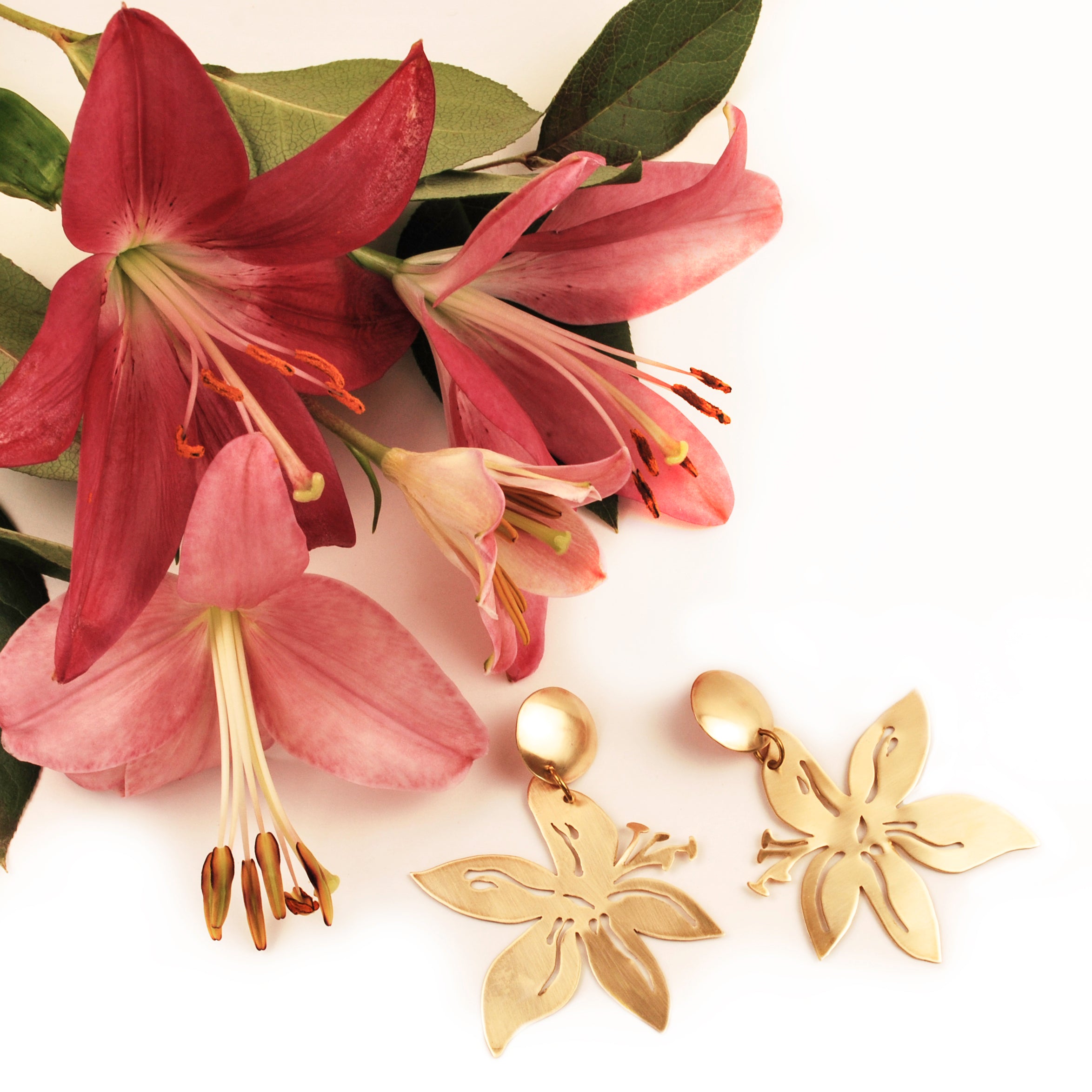 Lilly Post Earrings